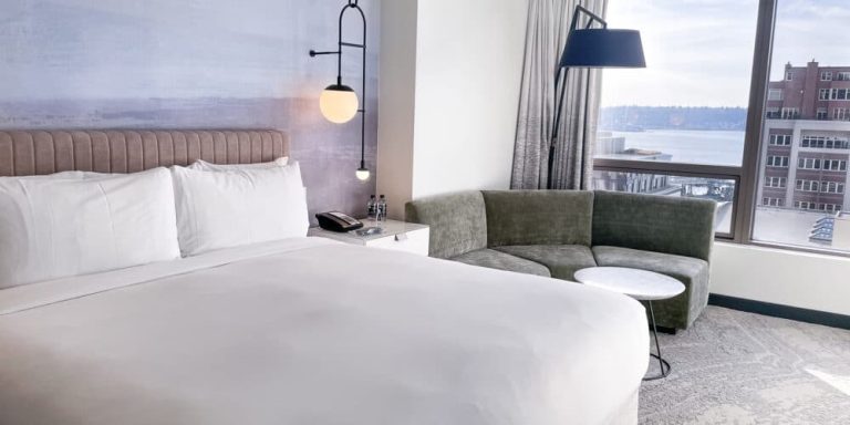 Hotwire vs. Competitors: The Ultimate Travel Booking Comparison